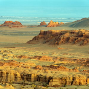【HA031】専用車で快適移動！大地の絶景と星空に出会う南ゴビ横断ツアー
