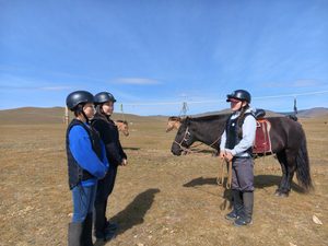【乗馬スクールキャンプ】空港迎え・2泊3日乗馬コース